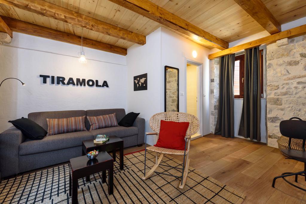 Apartments & Rooms Tiramola - Old Town Trogir Kültér fotó