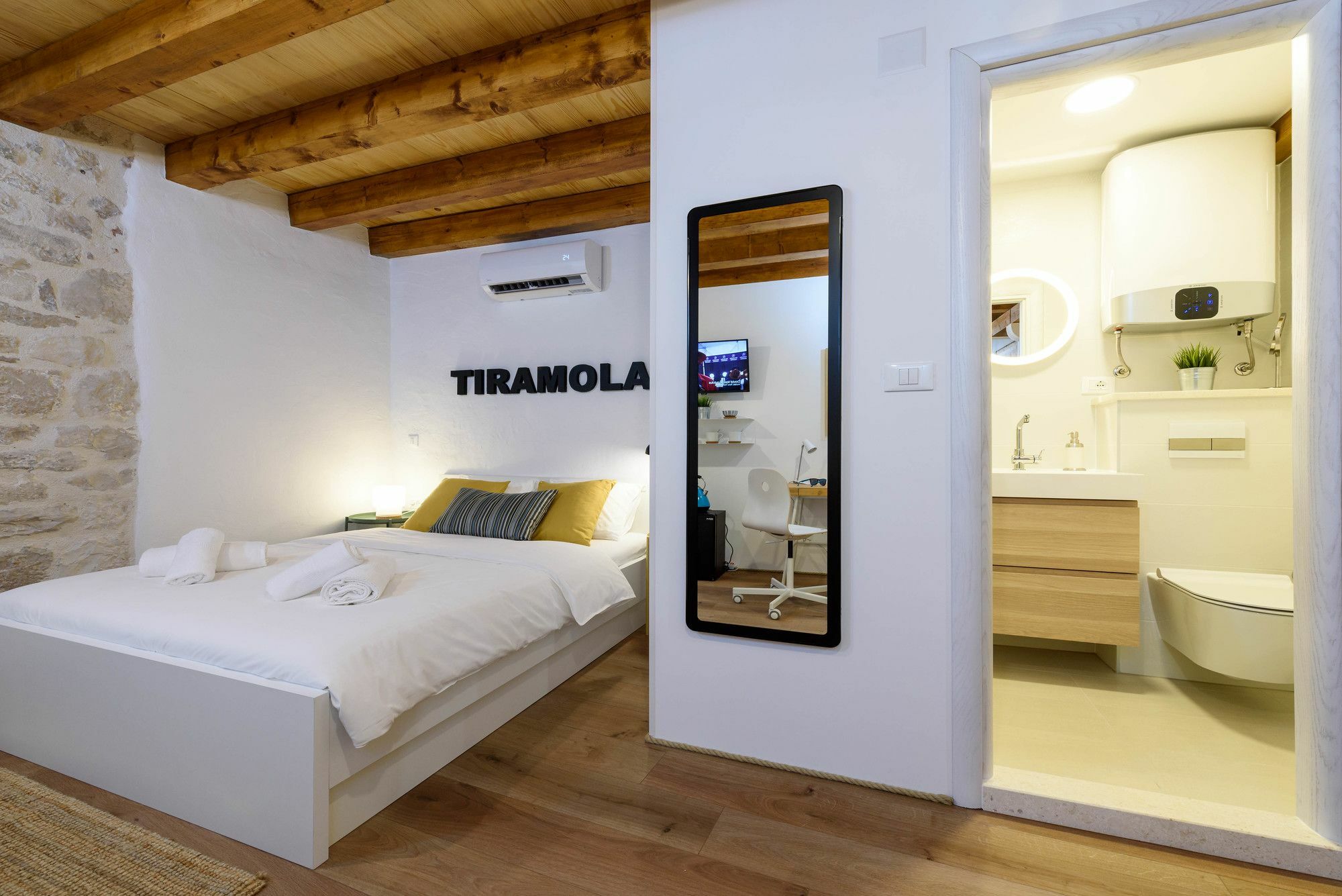 Apartments & Rooms Tiramola - Old Town Trogir Kültér fotó